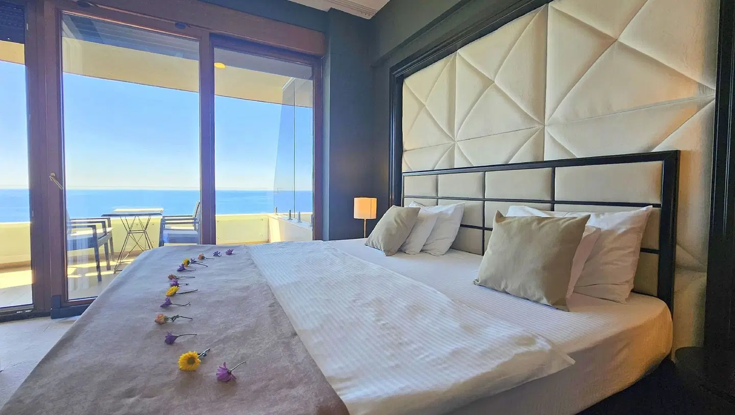 Royalis Suites ROOM_EXAMPLE