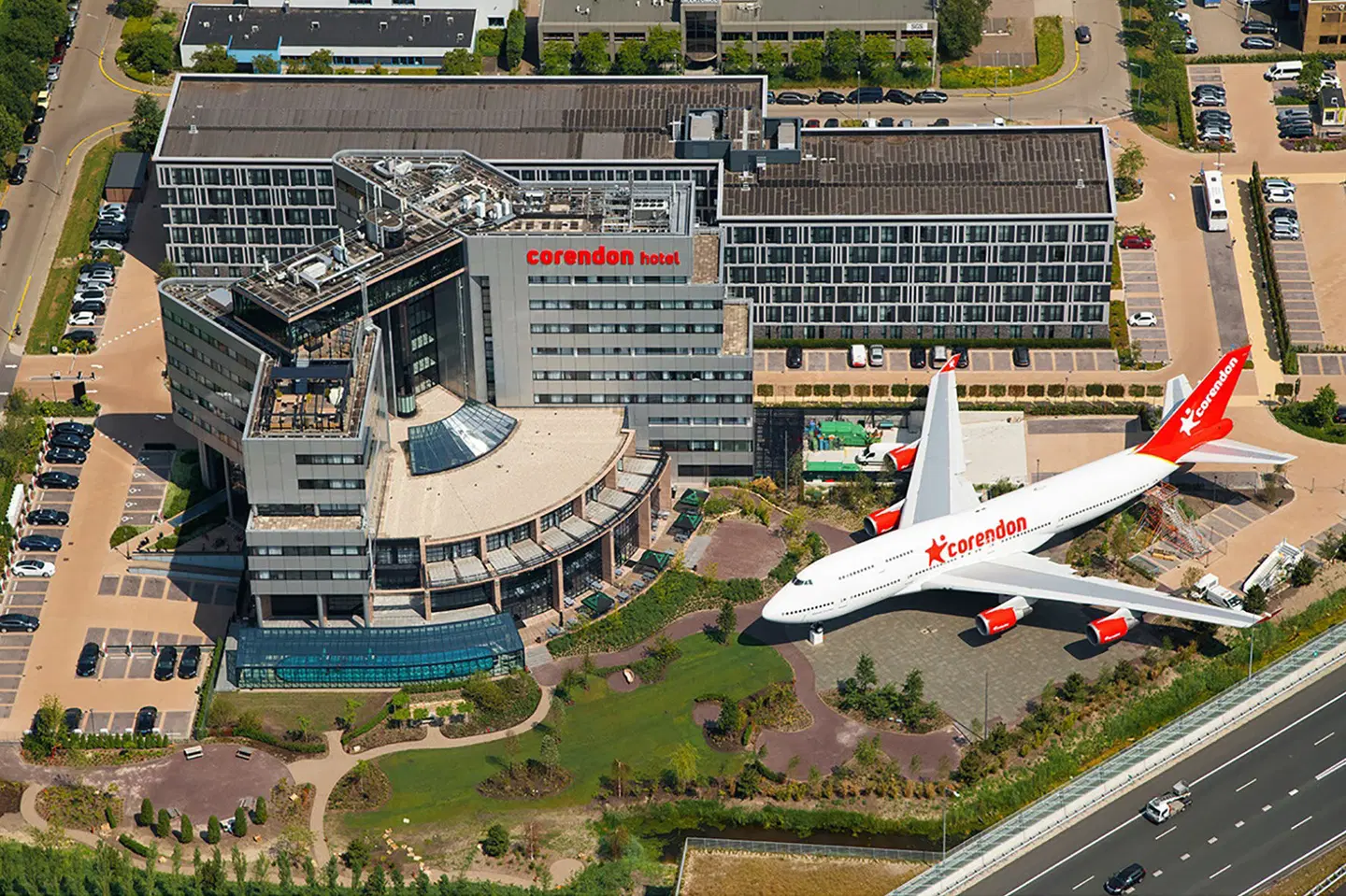 Corendon Village Hotel Amsterdam EXTERIOR