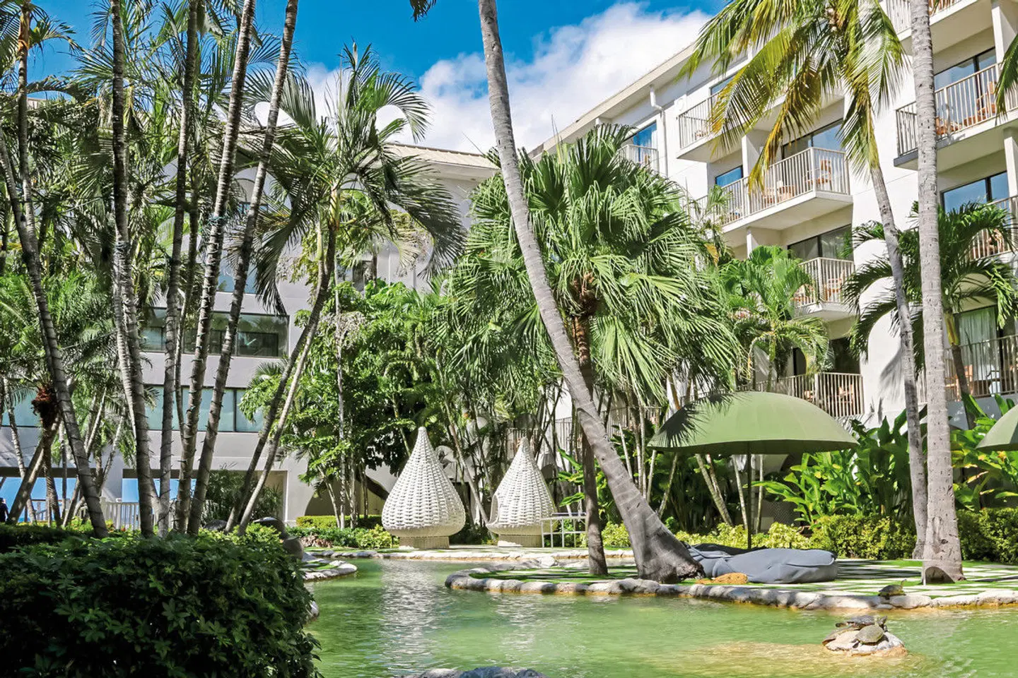 Grand Cayman Marriott Resort EXTERIOR
