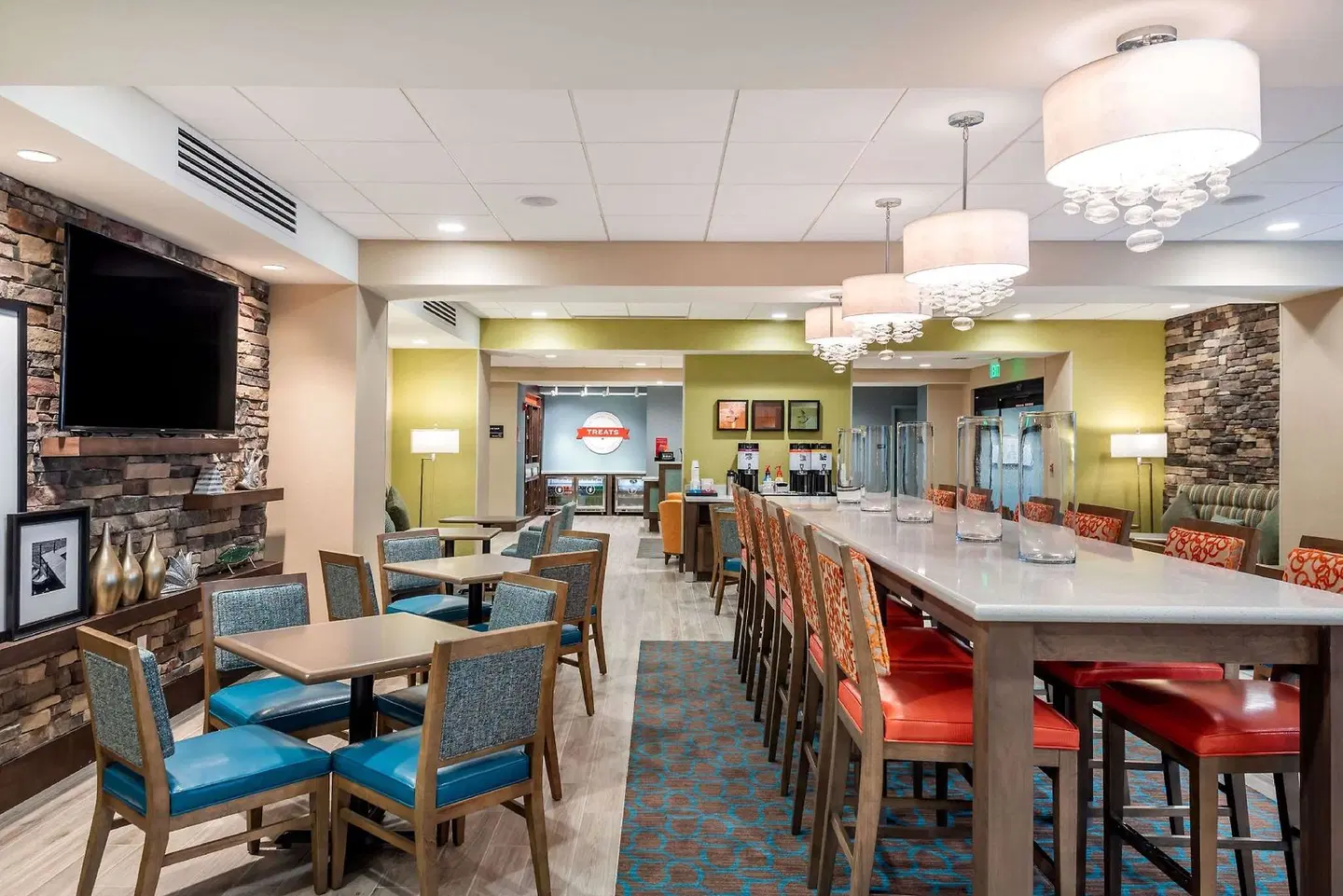 Hampton Inn Baltimore Bayview Campus Restaurant