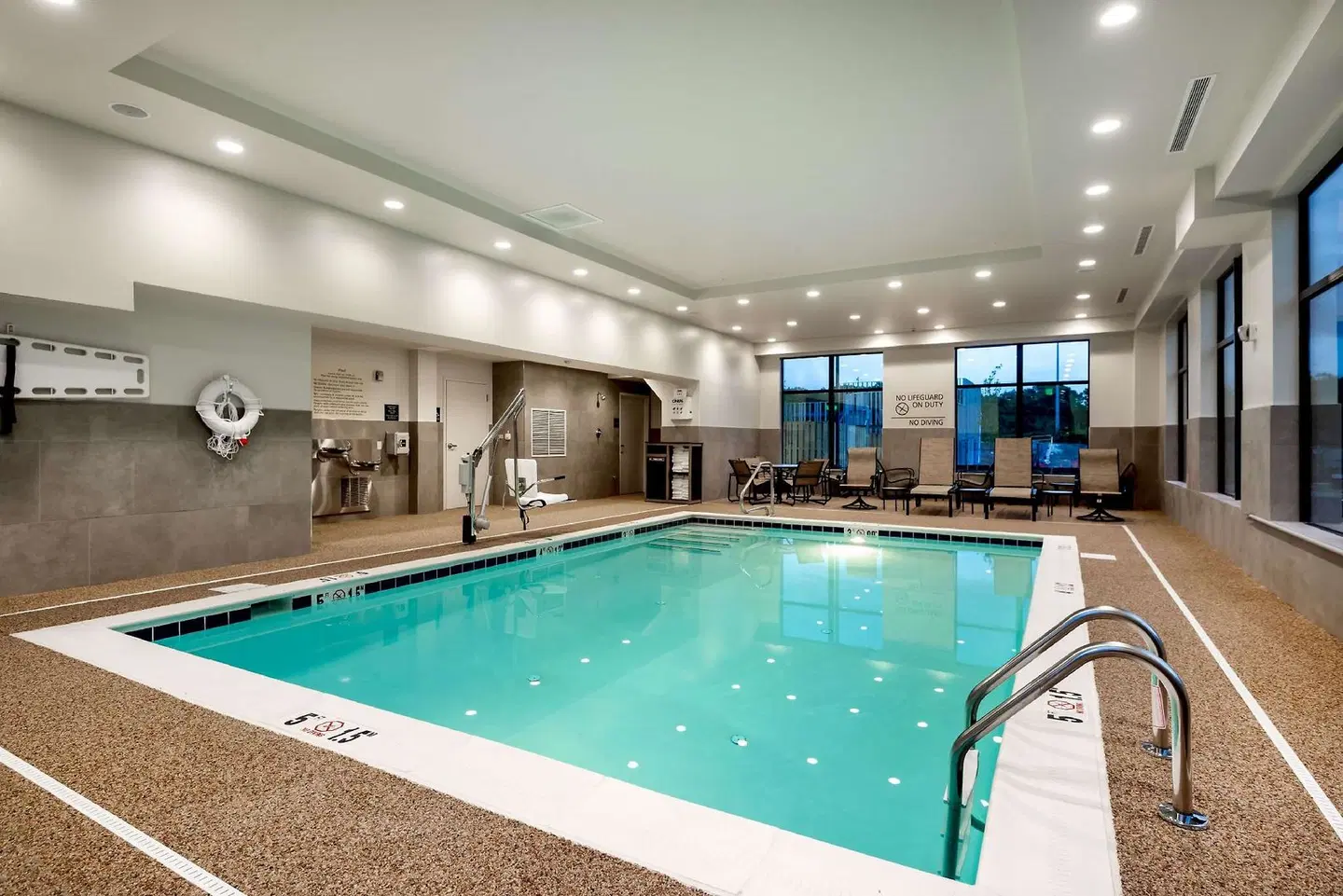 Hampton Inn Baltimore Bayview Campus Hallenbad