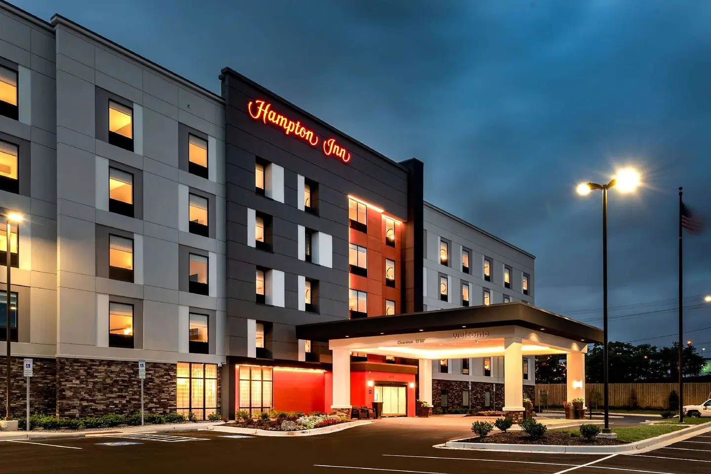 Hampton Inn Baltimore Bayview Campus EXTERIOR