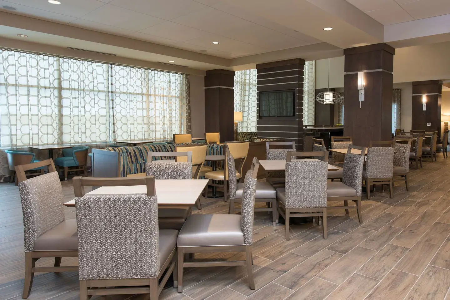 Hampton Inn & Suites Grand Rapids Downtown Restaurant