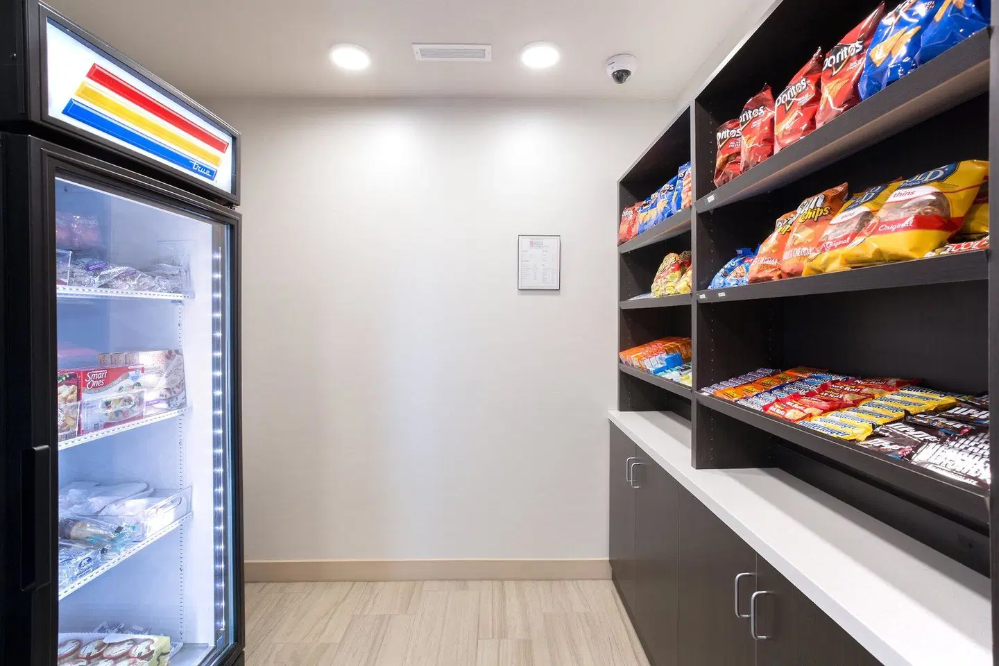Holiday Inn Express & Suites Lincoln I - 80 by IHG Restaurant