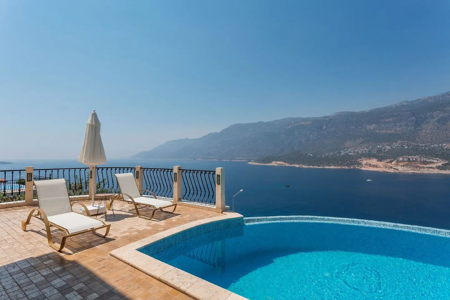 Hillcity Hotel OUTDOOR_POOL