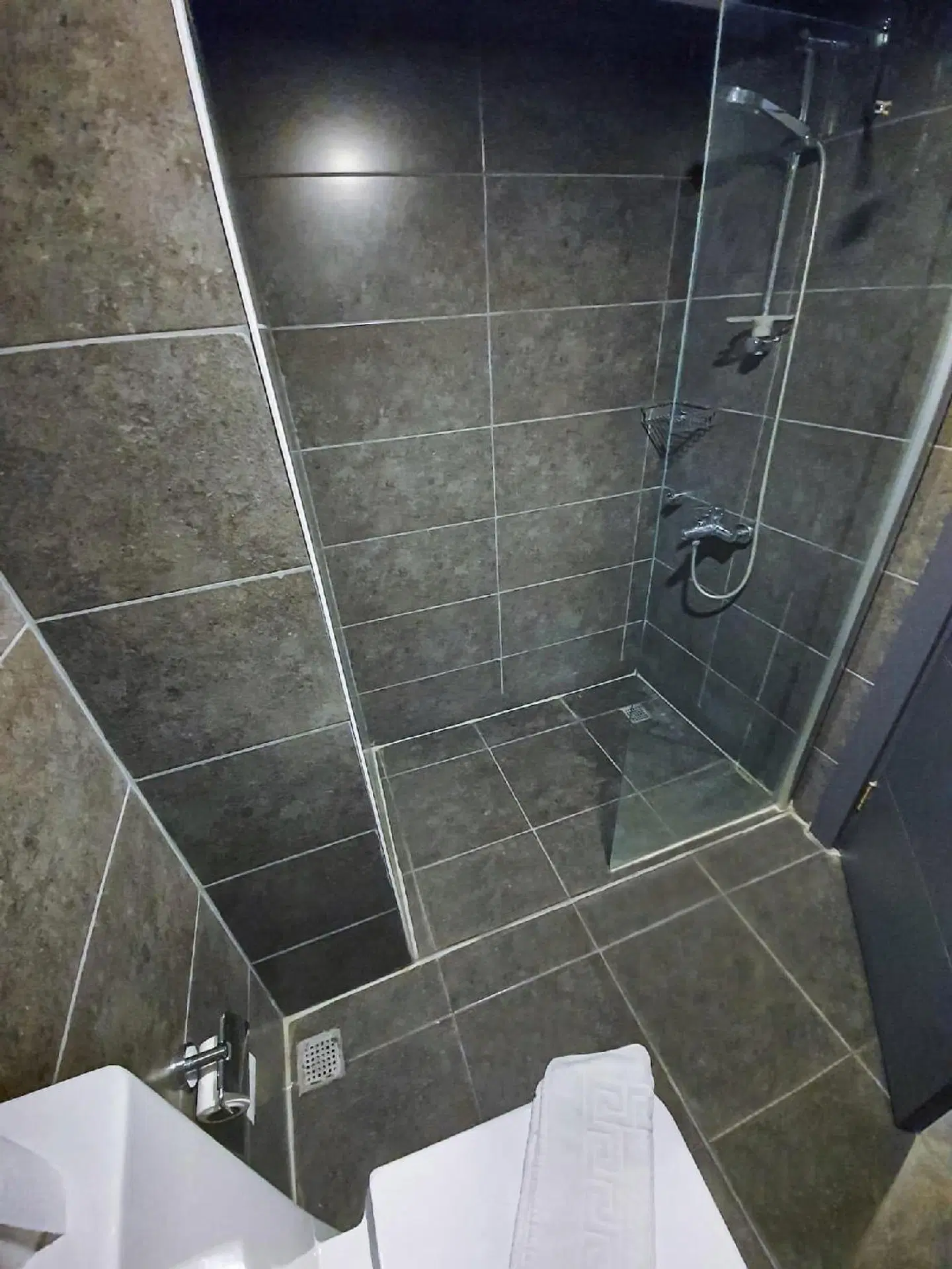 B LOFT HOTEL Badezimmer