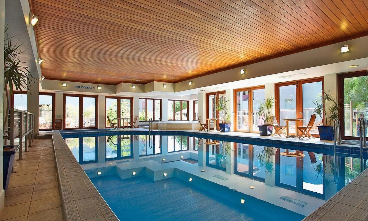 Cumberland Lorne Resort Hallenbad