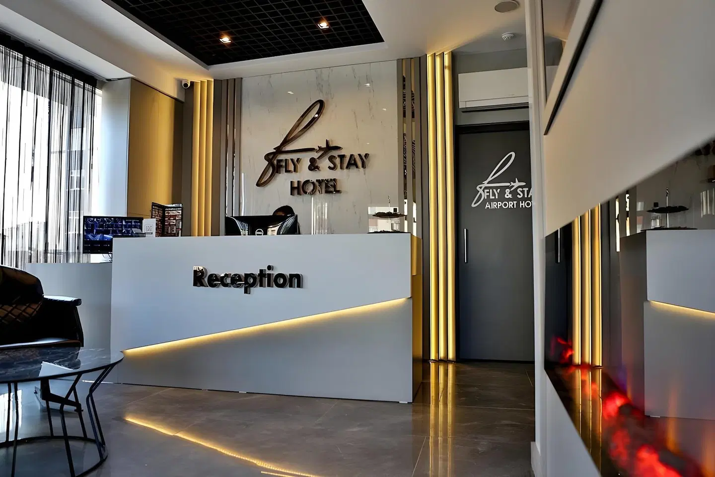 Fly And Stay Airport Hotel LOUNGE_LOBBY