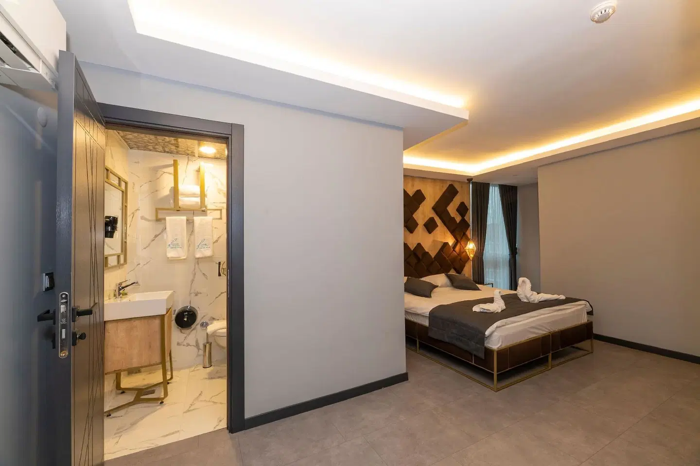 Fly And Stay Airport Hotel ROOM_EXAMPLE