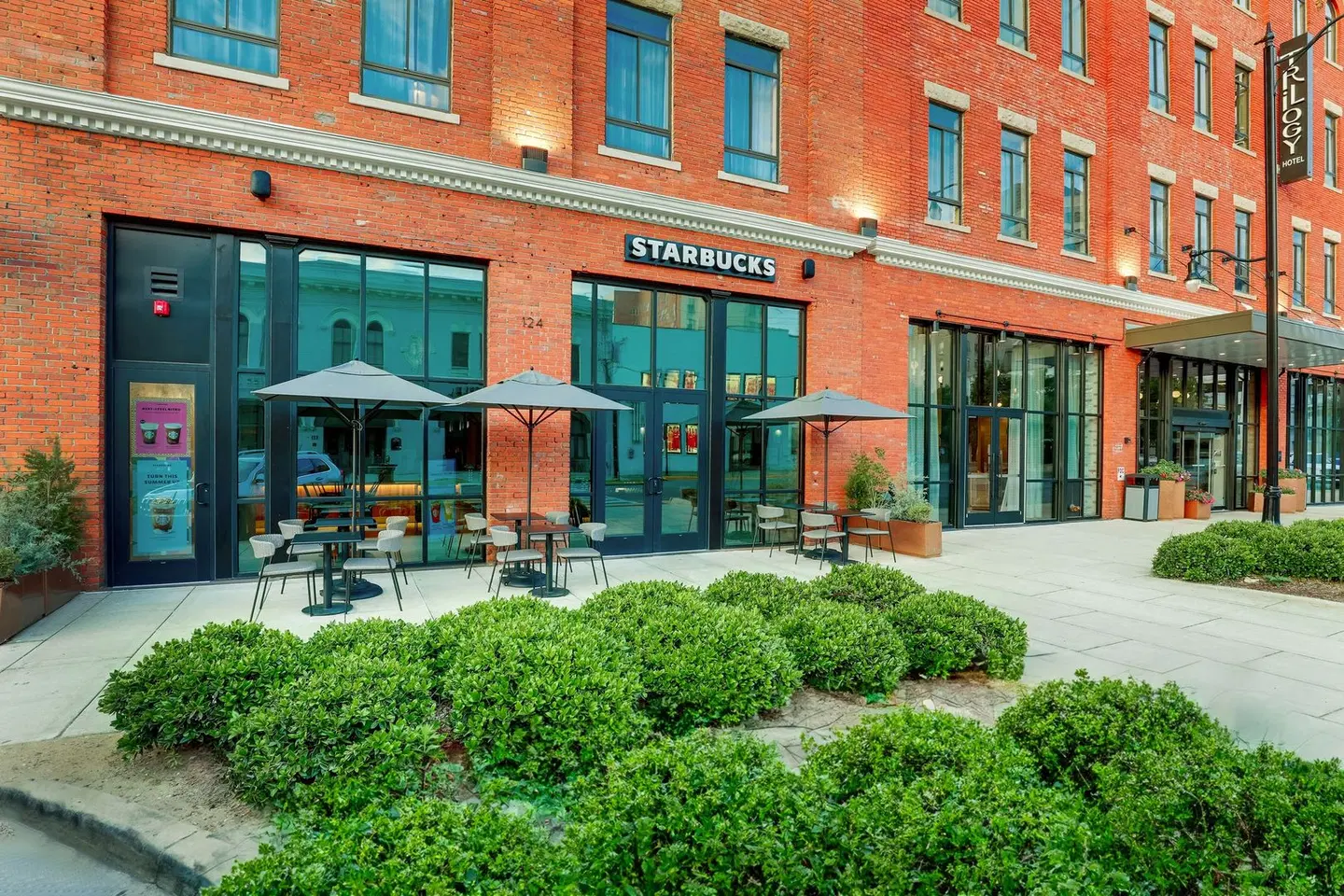 Trilogy Hotel Montgomery, Autograph Collection EXTERIOR