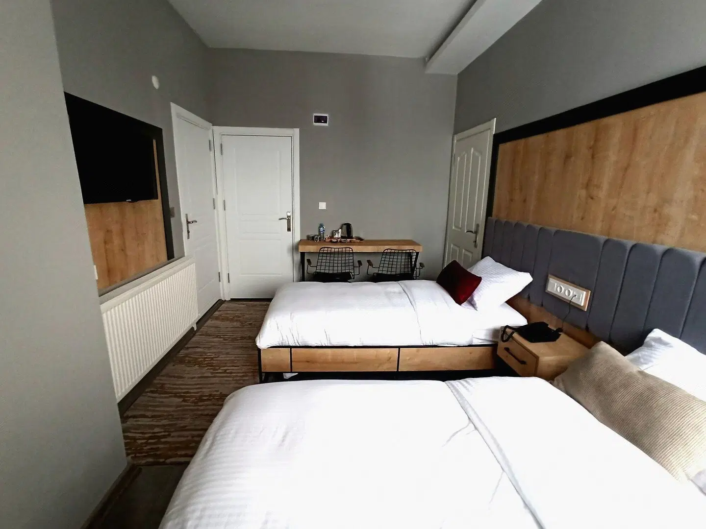 Skylon Airport Hotel ROOM_EXAMPLE