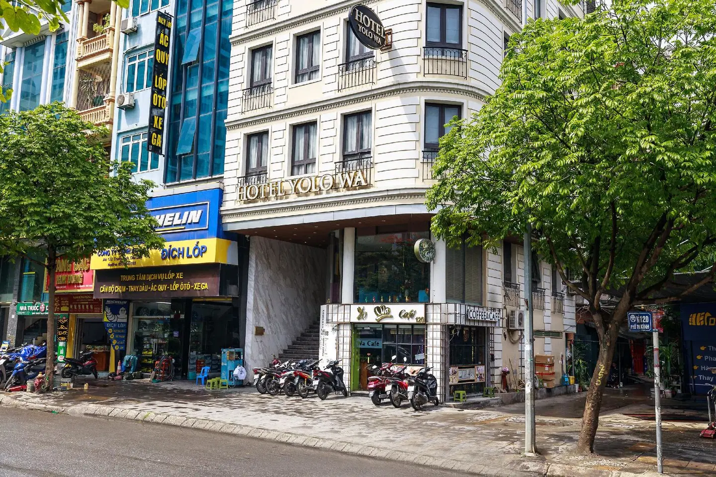 Yolo Wa Hotel EXTERIOR