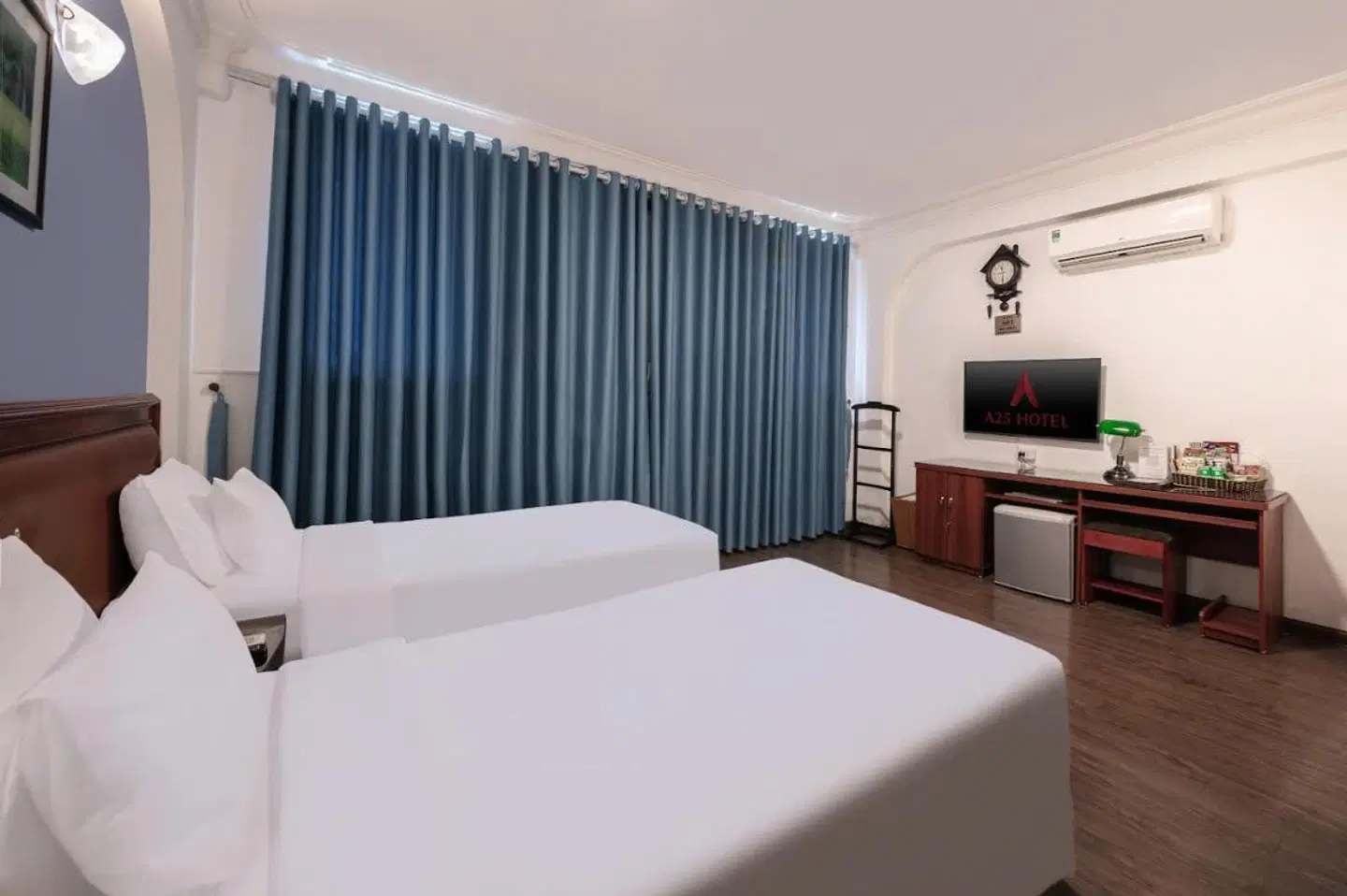 A25 - Giang Vo ROOM_EXAMPLE