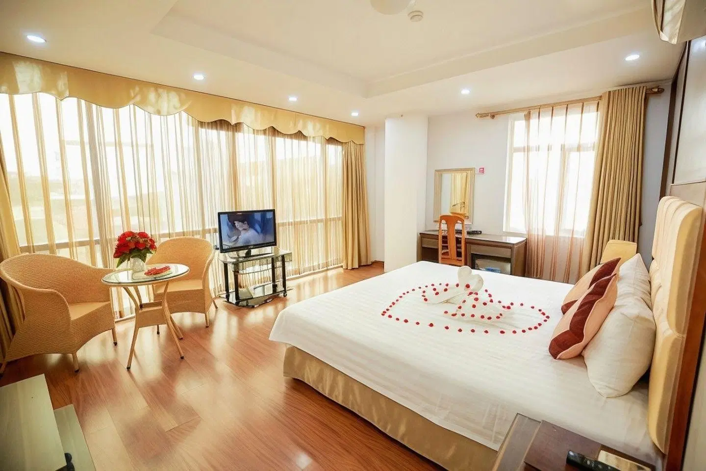 Van Mieu 2 Hotel ROOM_EXAMPLE