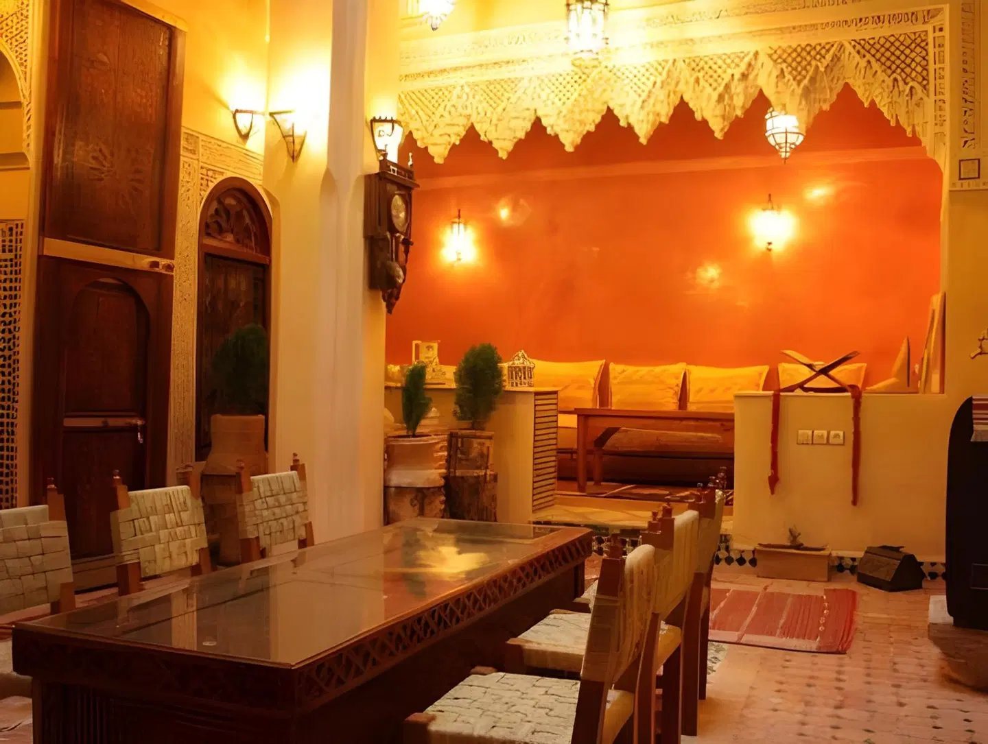 Riad Benchekroun Bar