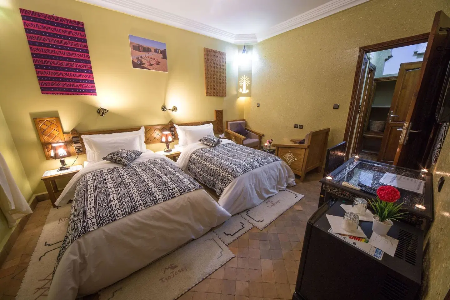 Tin Joseph ROOM_EXAMPLE