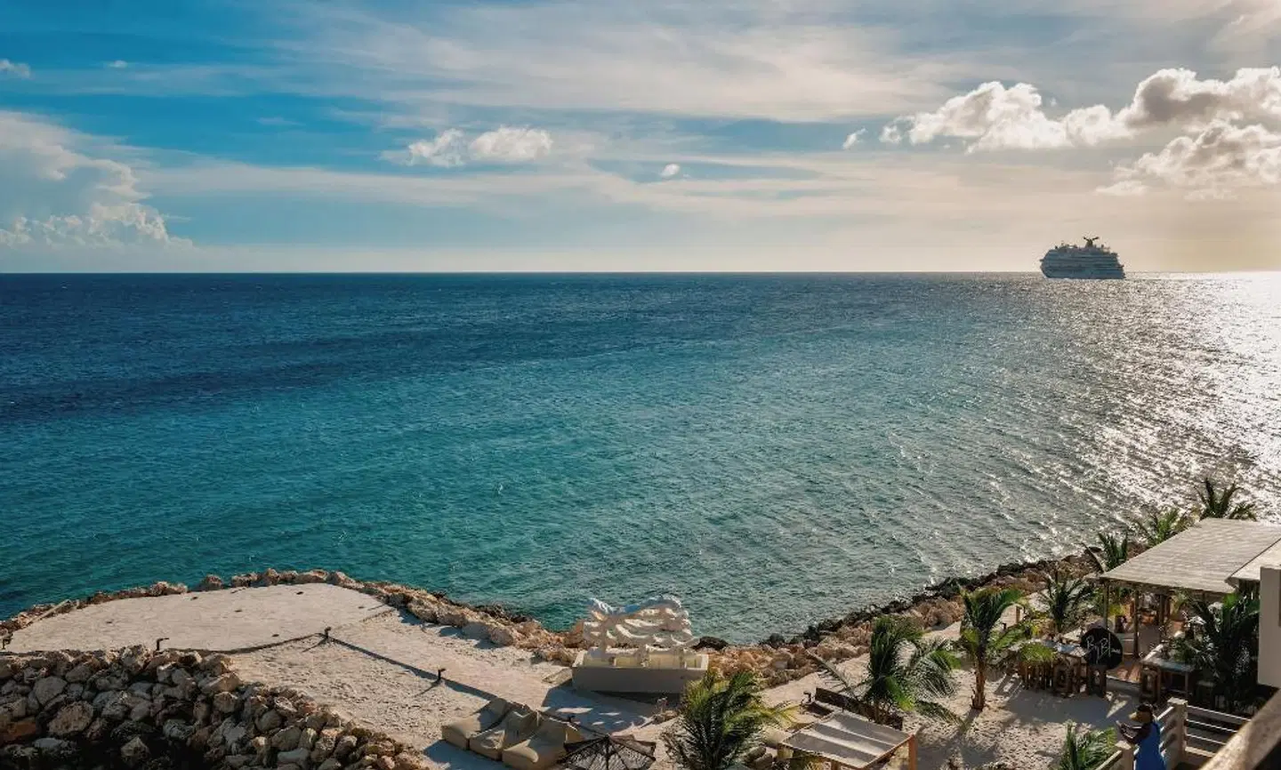 Art Hotel Curacao LANDSCAPE