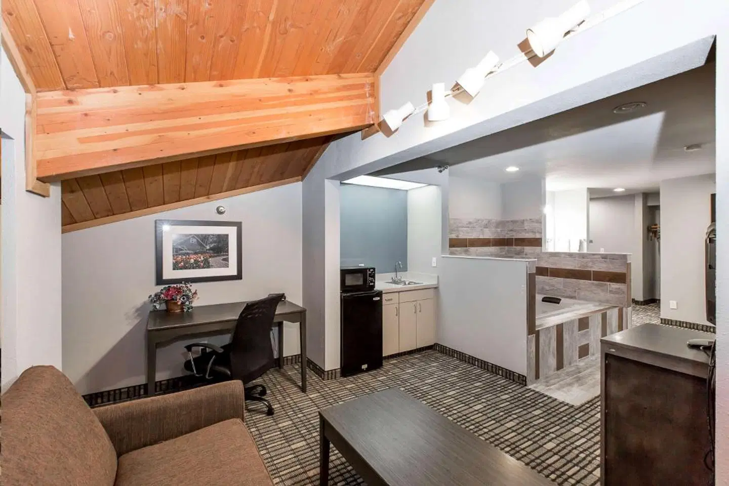 Baymont Inn & Suites - Pella ROOM_EXAMPLE