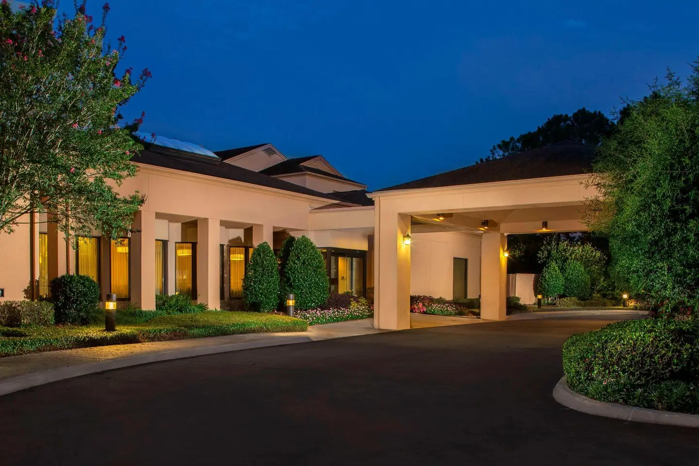 Courtyard by Marriott Baton Rouge Acadian Centre/LSU Area EXTERIOR