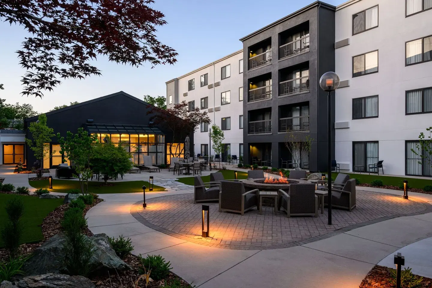 Courtyard by Marriott Boise Downtown EXTERIOR