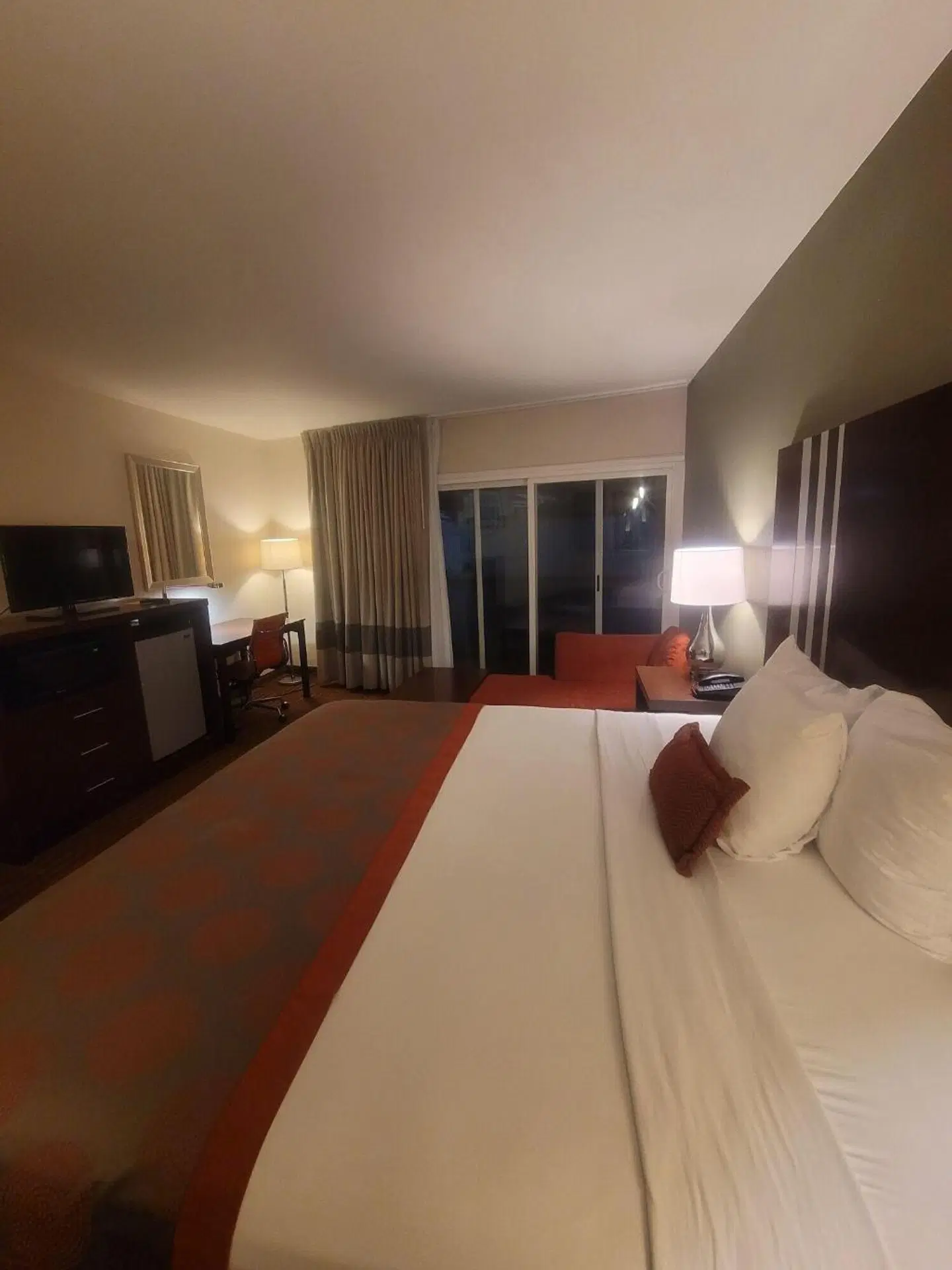 Ramada by Wyndham Sacramento ROOM_EXAMPLE