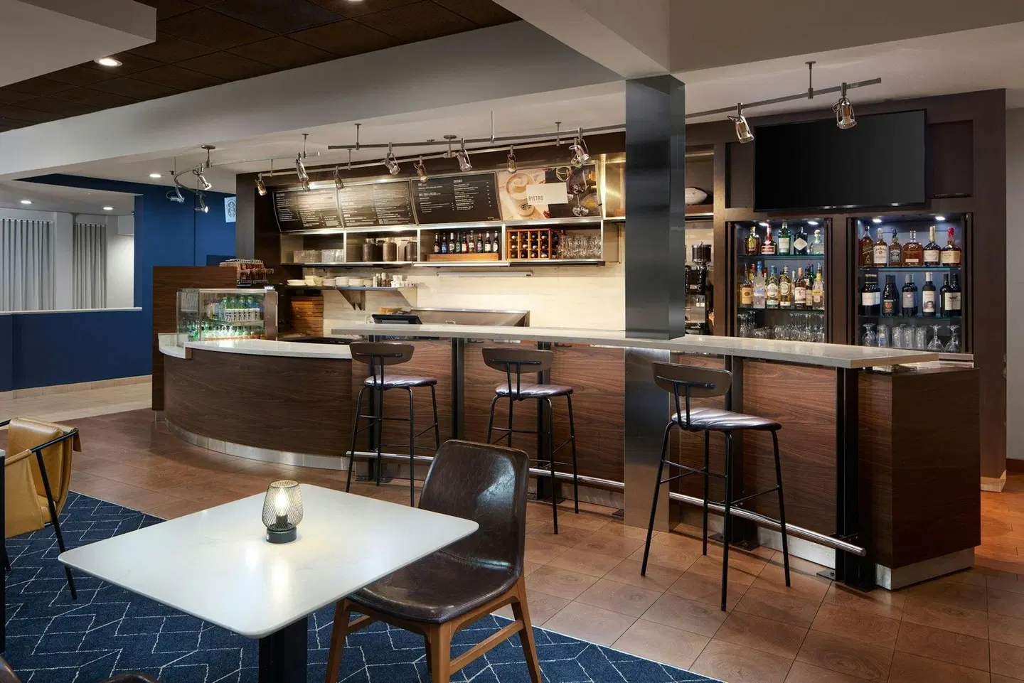 Courtyard by Marriott Annapolis Bar