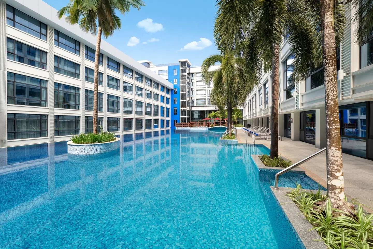 Four Points by Sheraton Boracay OUTDOOR_POOL