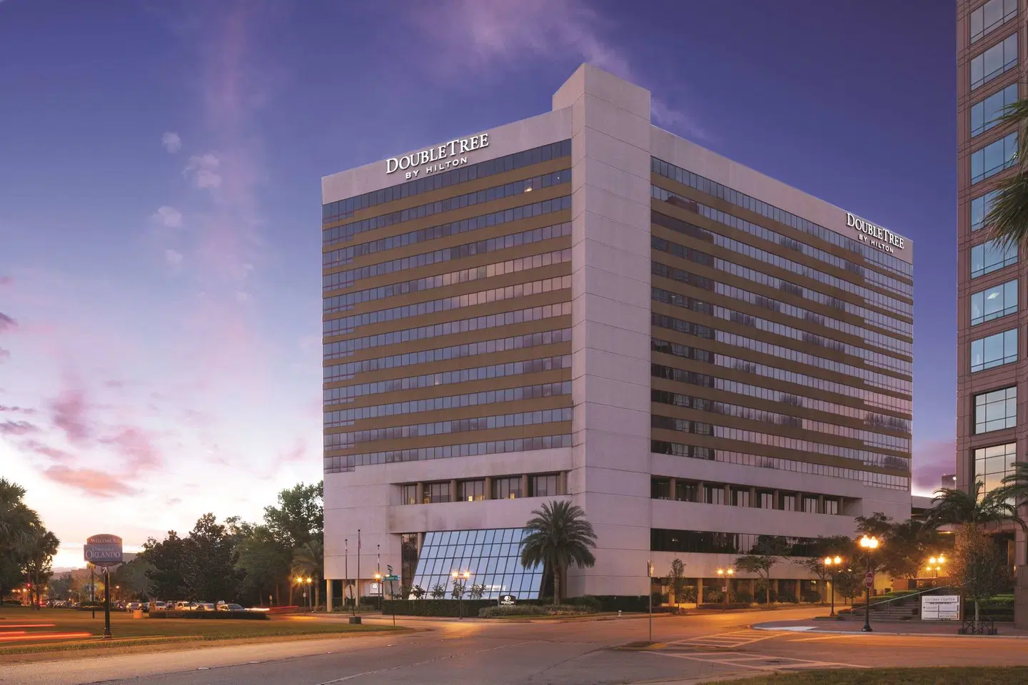 DoubleTree by Hilton Orlando Downtown EXTERIOR