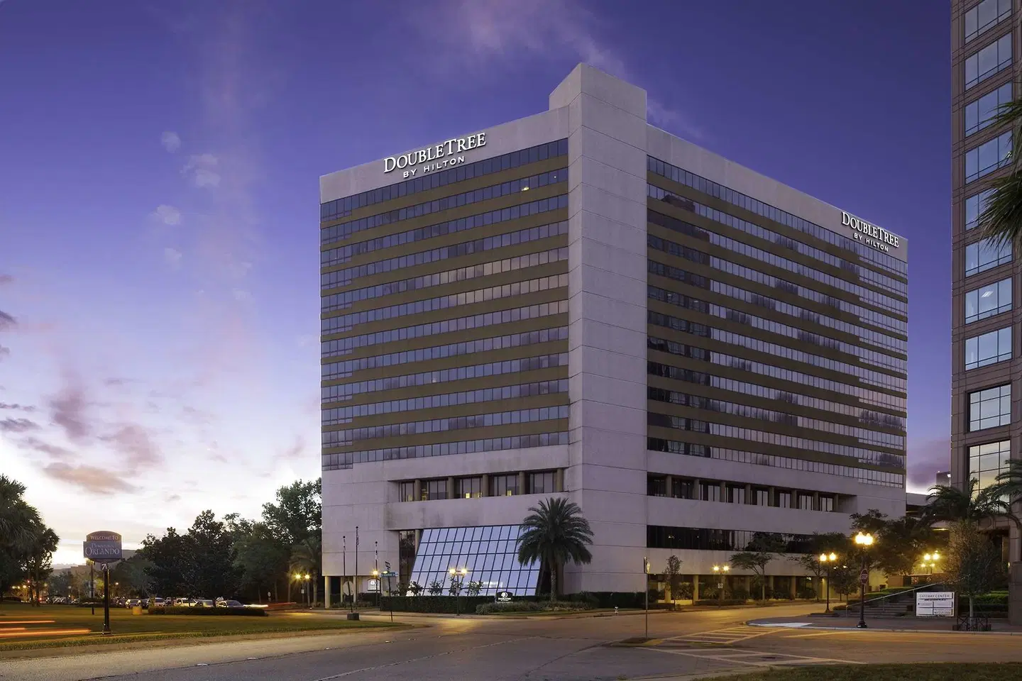 DoubleTree by Hilton Orlando Downtown EXTERIOR