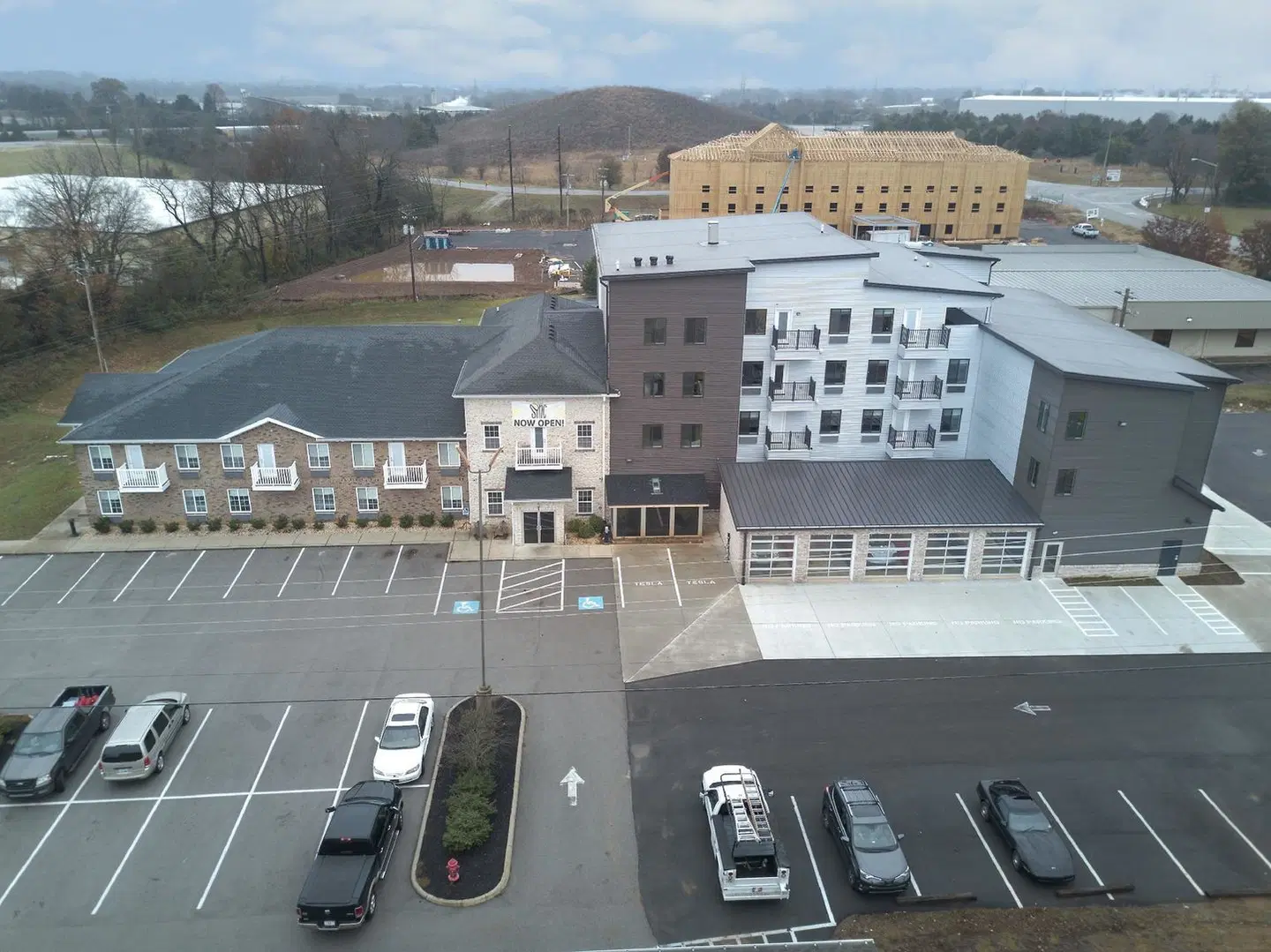 The Hotel SYNC EXTERIOR