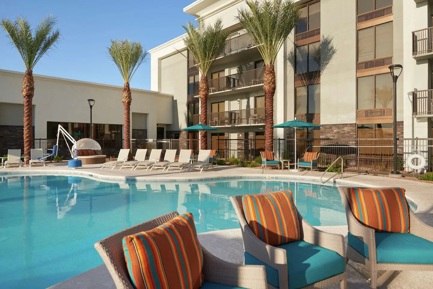 Hampton Inn Lake Havasu City OUTDOOR_POOL