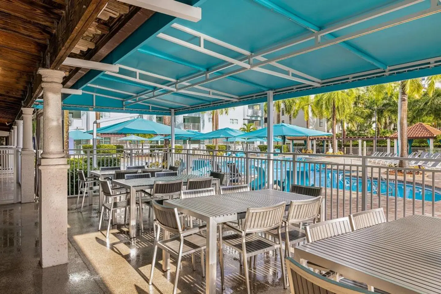Marriott's Villas at Doral Bar