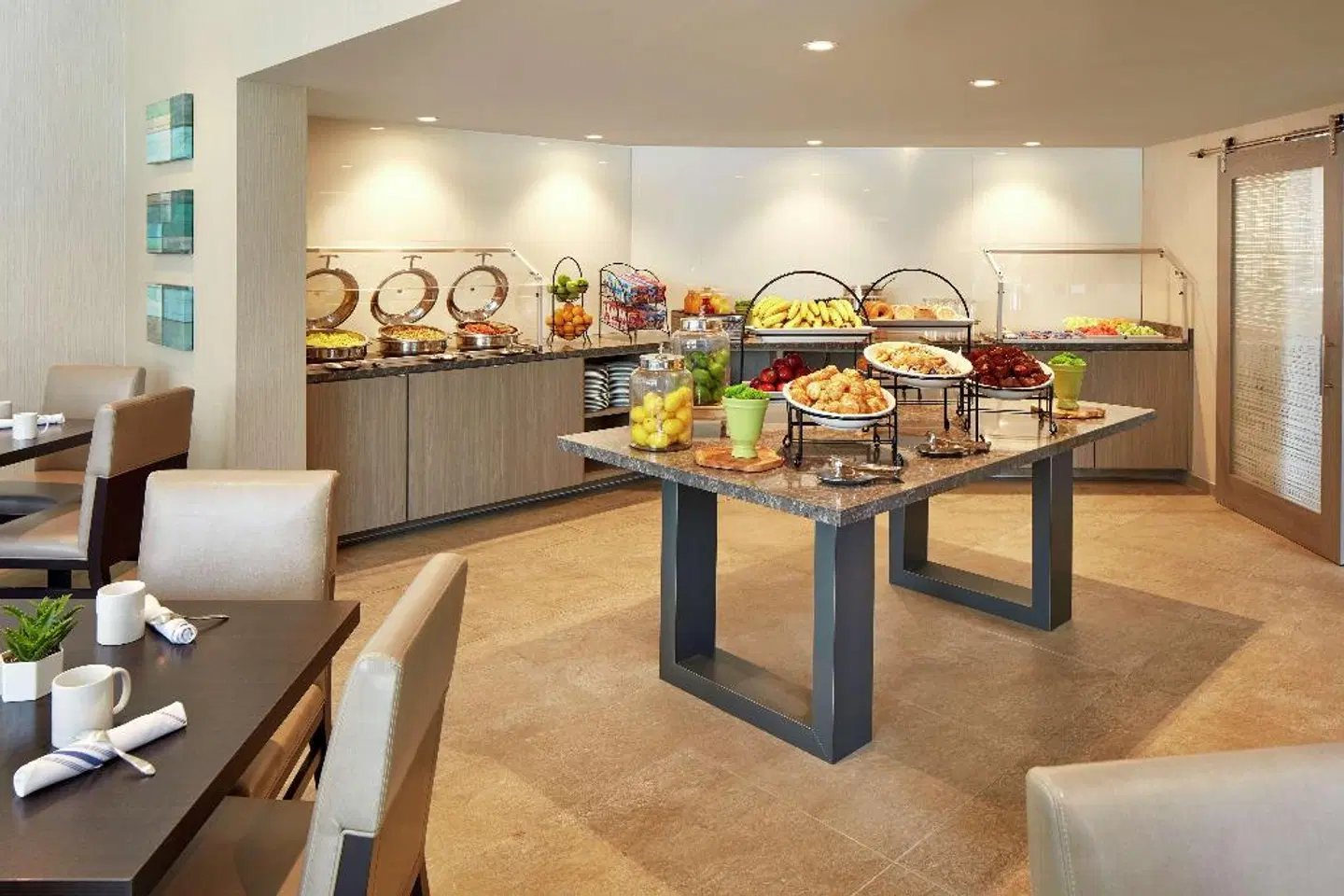 Hilton Garden Inn San Diego Mission Valley Stadium LOUNGE_LOBBY