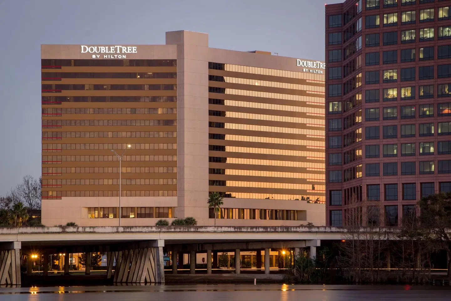 DoubleTree by Hilton Orlando Downtown EXTERIOR