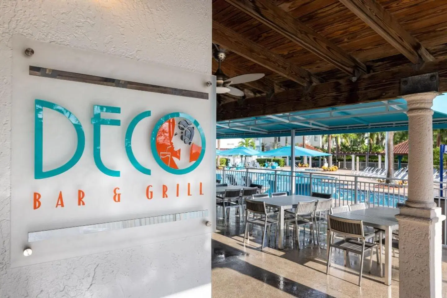 Marriott's Villas at Doral Bar
