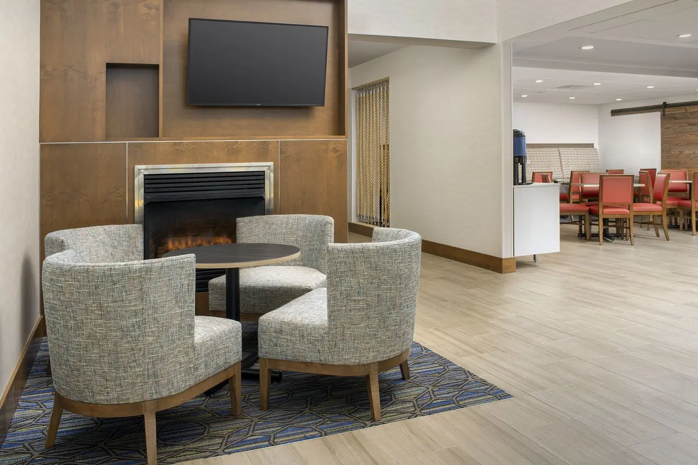Holiday Inn Express & Suites Annapolis by IHG LOUNGE_LOBBY