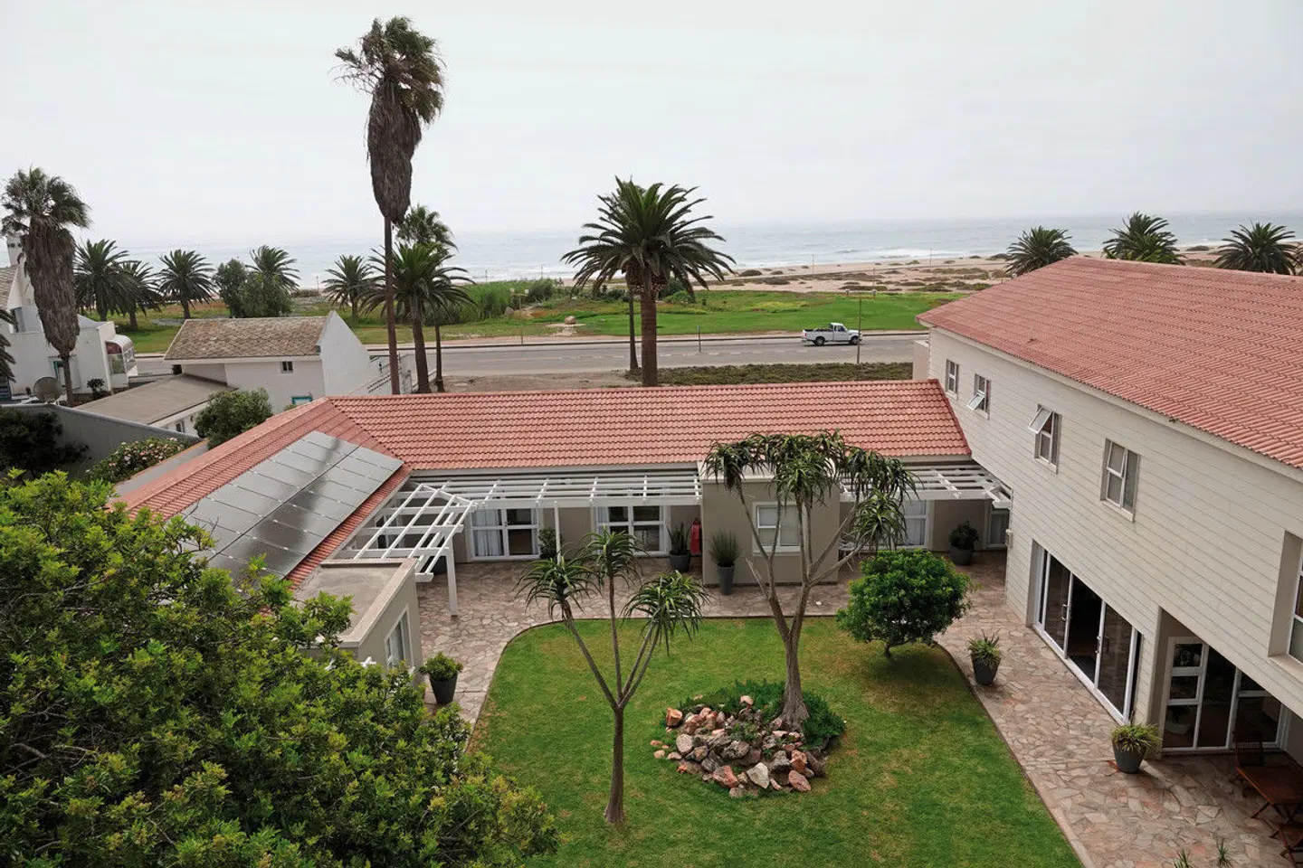 Ocean House Guest House Garten
