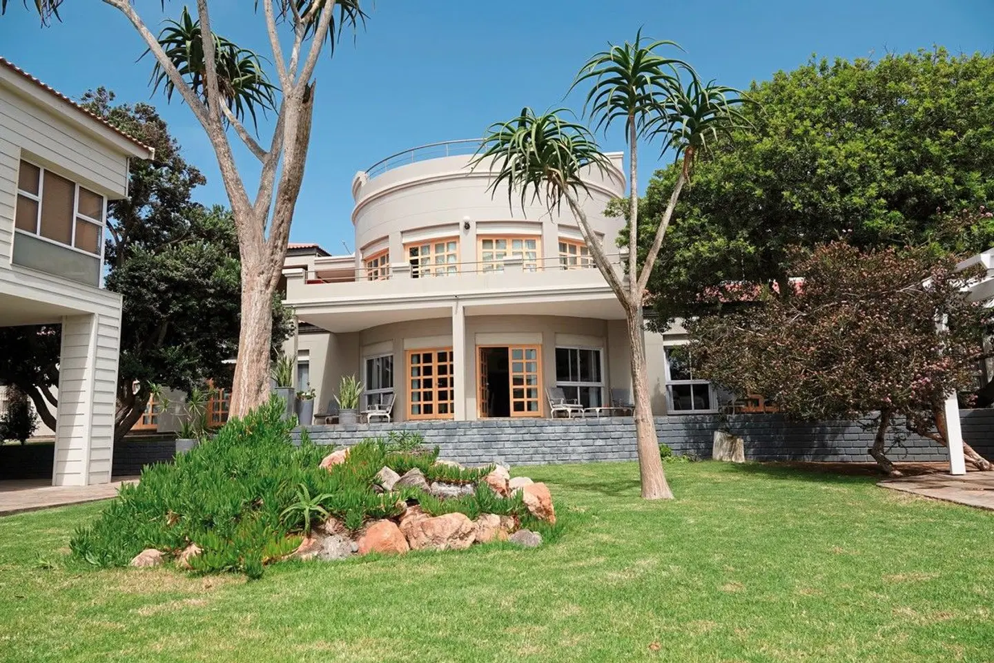 Ocean House Guest House Garten