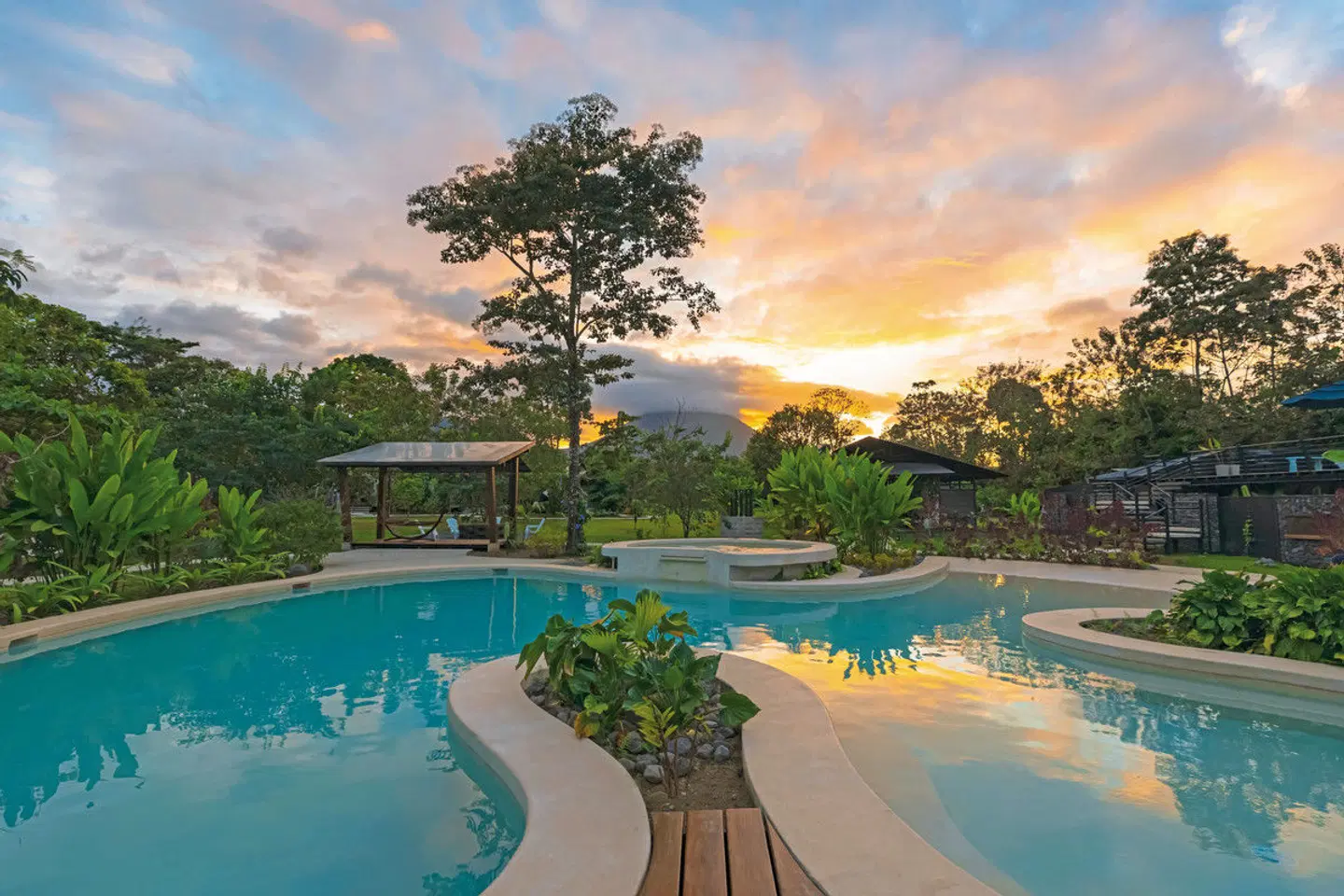 Hotel Arenal Glamping OUTDOOR_POOL