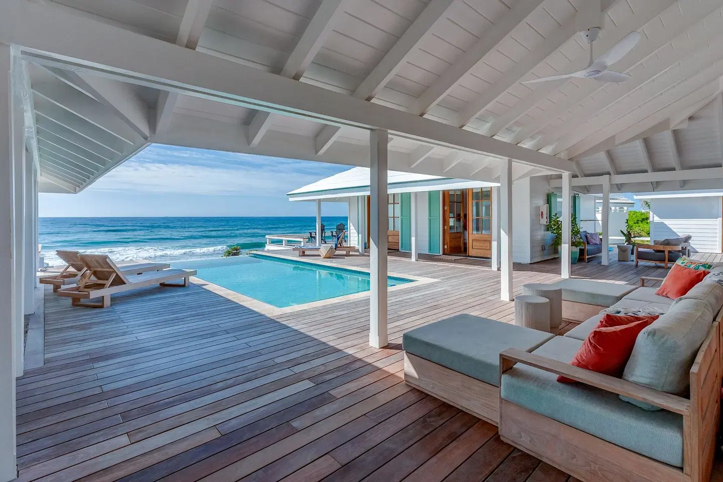 Elbow Reef Hallenbad