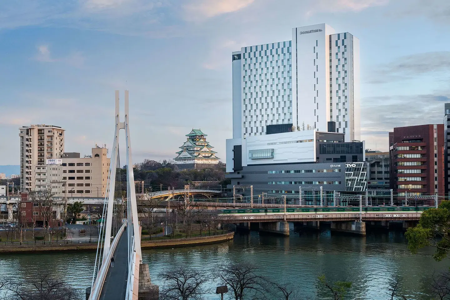 Doubletree By Hilton Osaka Castle EXTERIOR