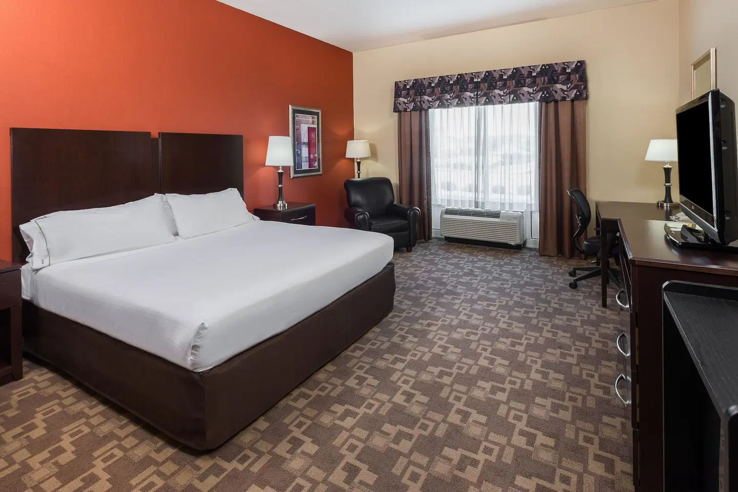 Holiday Inn Express & Suites Lexington Dtwn Area-Keeneland ROOM_EXAMPLE