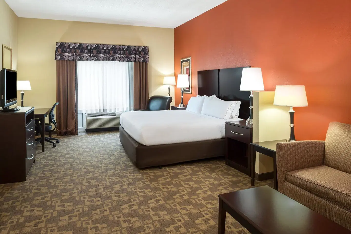 Holiday Inn Express & Suites Lexington Dtwn Area-Keeneland ROOM_EXAMPLE
