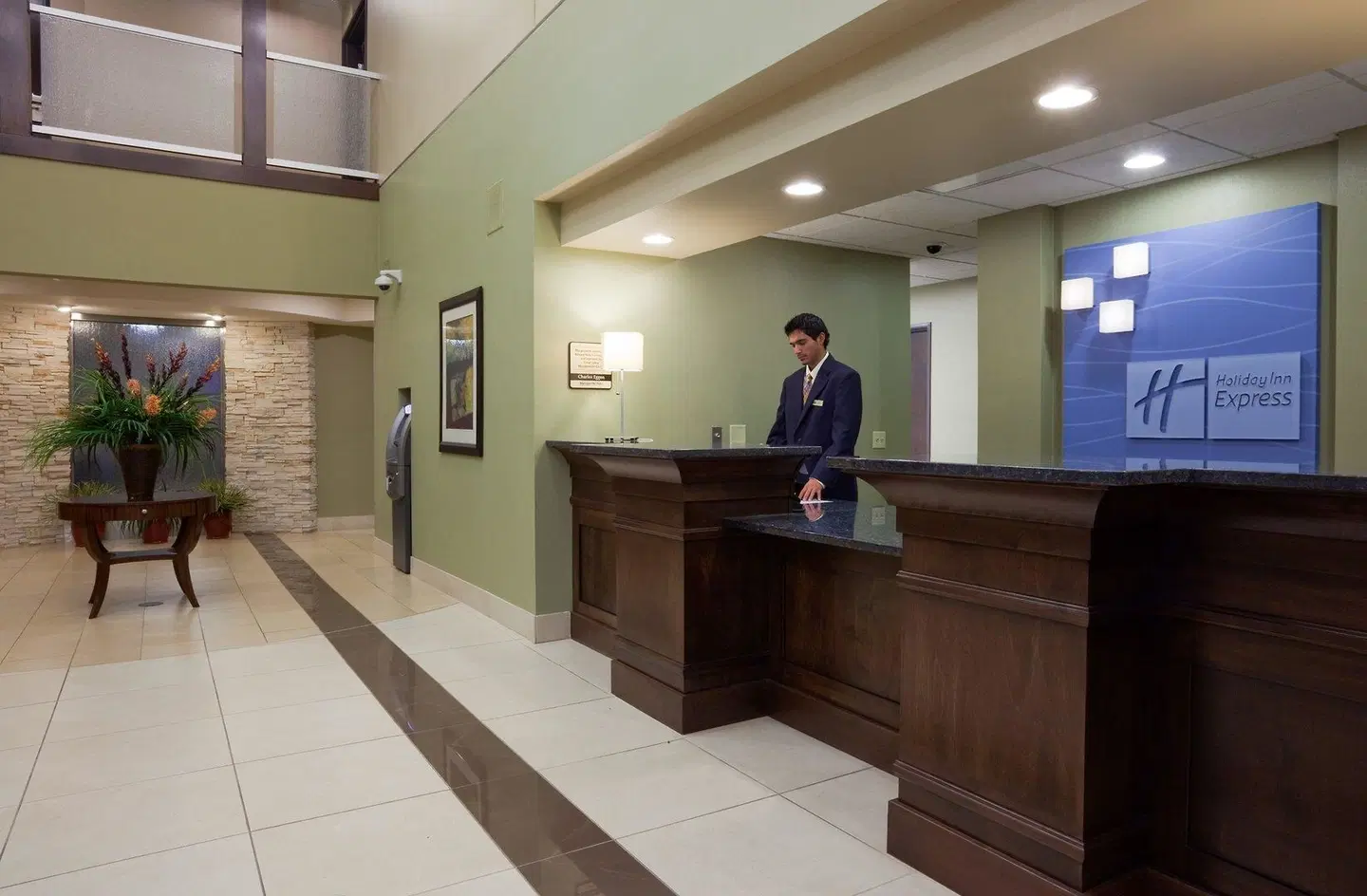 Holiday Inn Express & Suites Verona HEALTH_BEAUTY