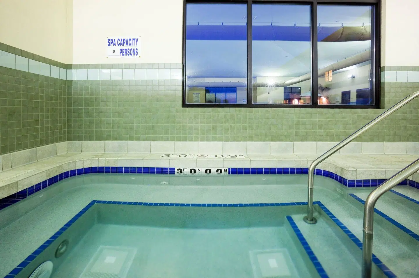 Holiday Inn Express & Suites Verona Hallenbad