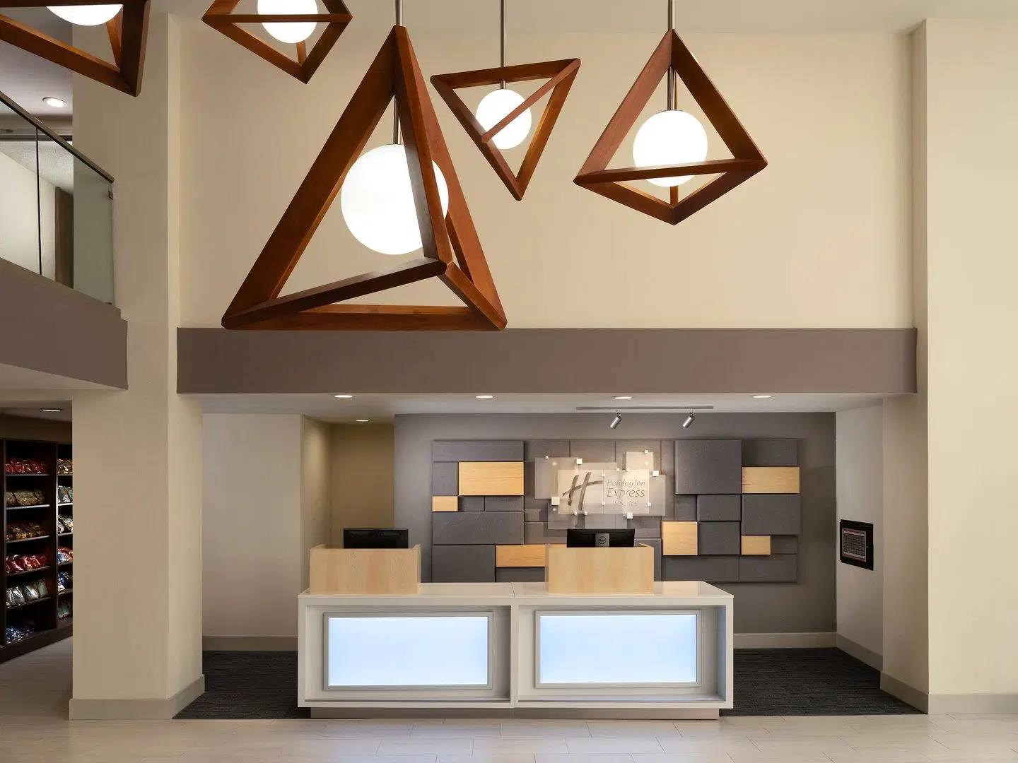 Holiday Inn Express & Suites Irving Dfw Airport North by IHG LOUNGE_LOBBY