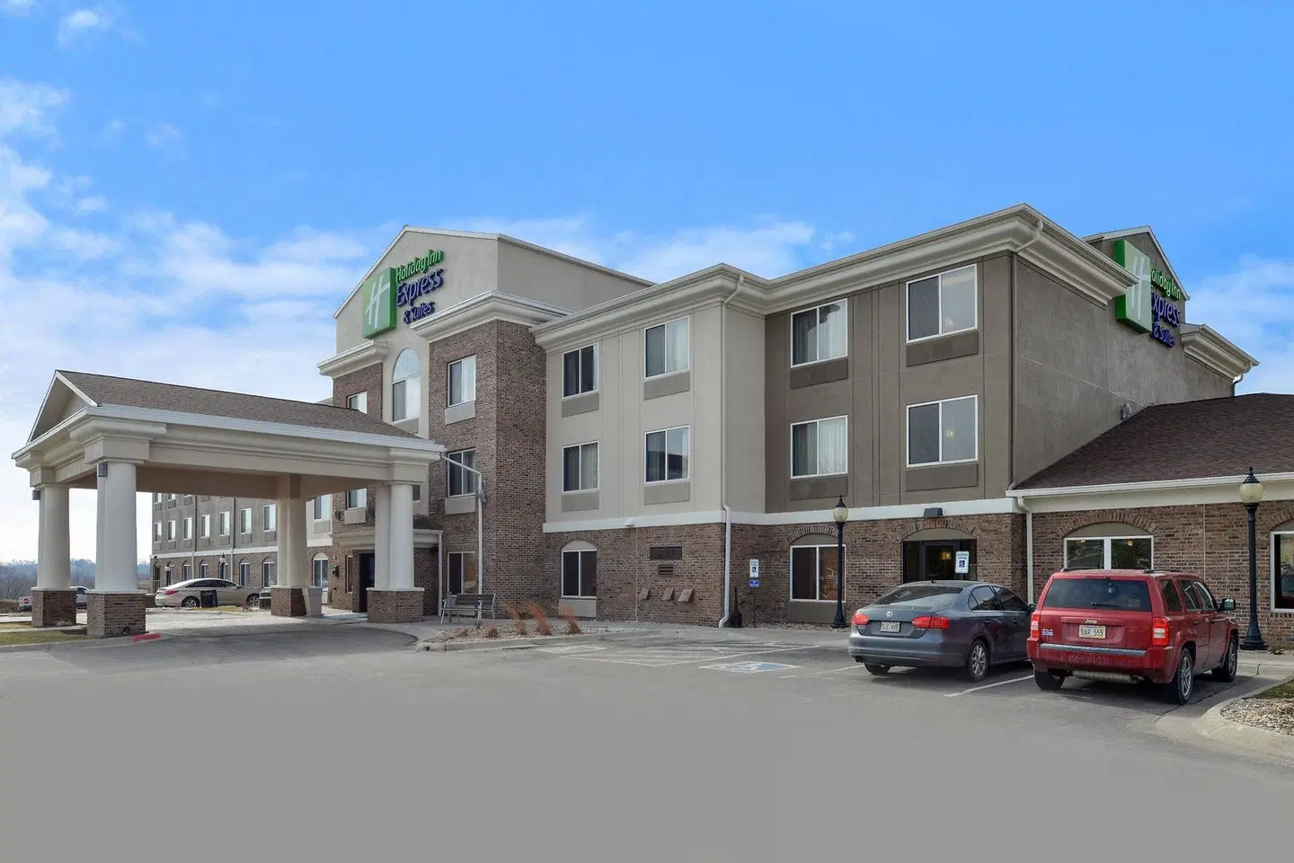 Holiday Inn Express & Suites Omaha West by IHG EXTERIOR