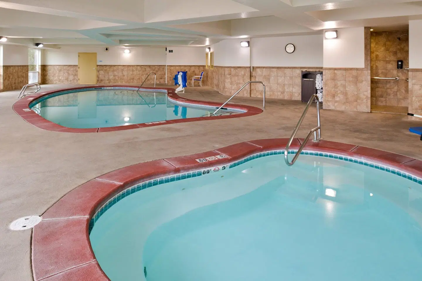 Holiday Inn Express & Suites Nampa - Idaho Center by IHG Hallenbad