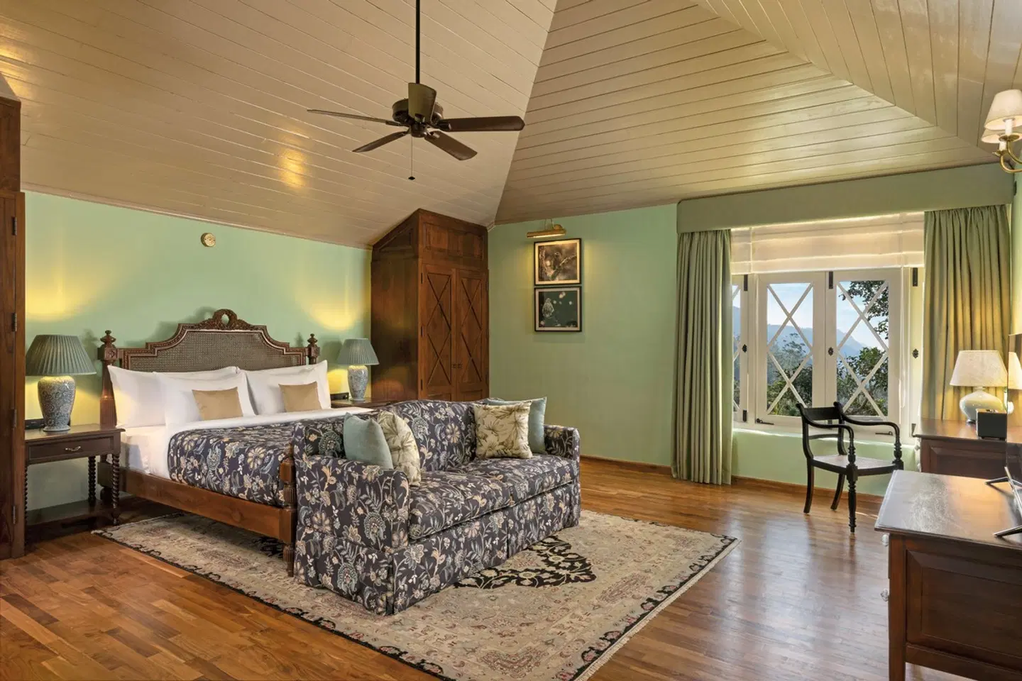 Uga Halloowella ROOM_EXAMPLE