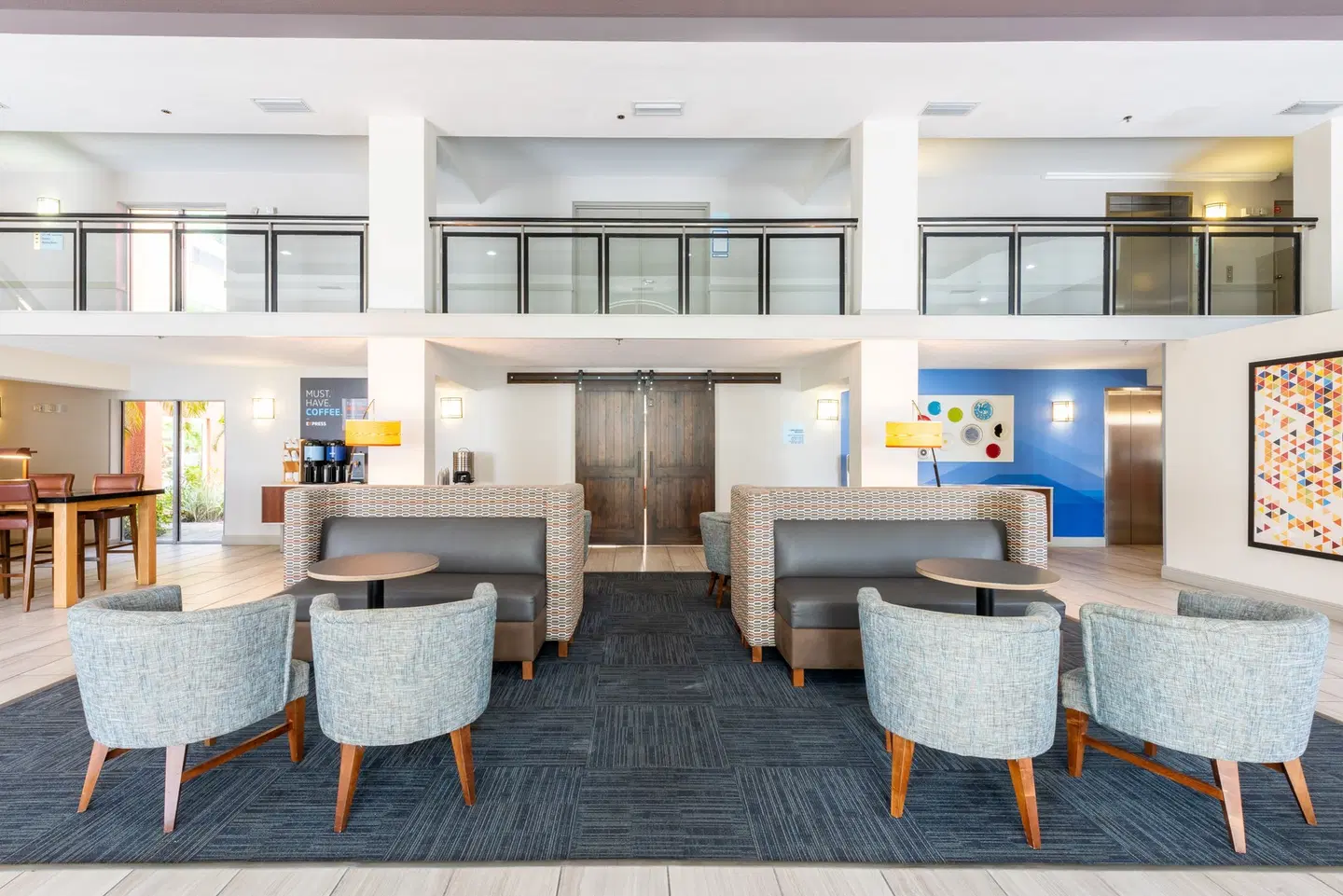 Holiday Inn Express & Suites Bradenton West by IHG LOUNGE_LOBBY